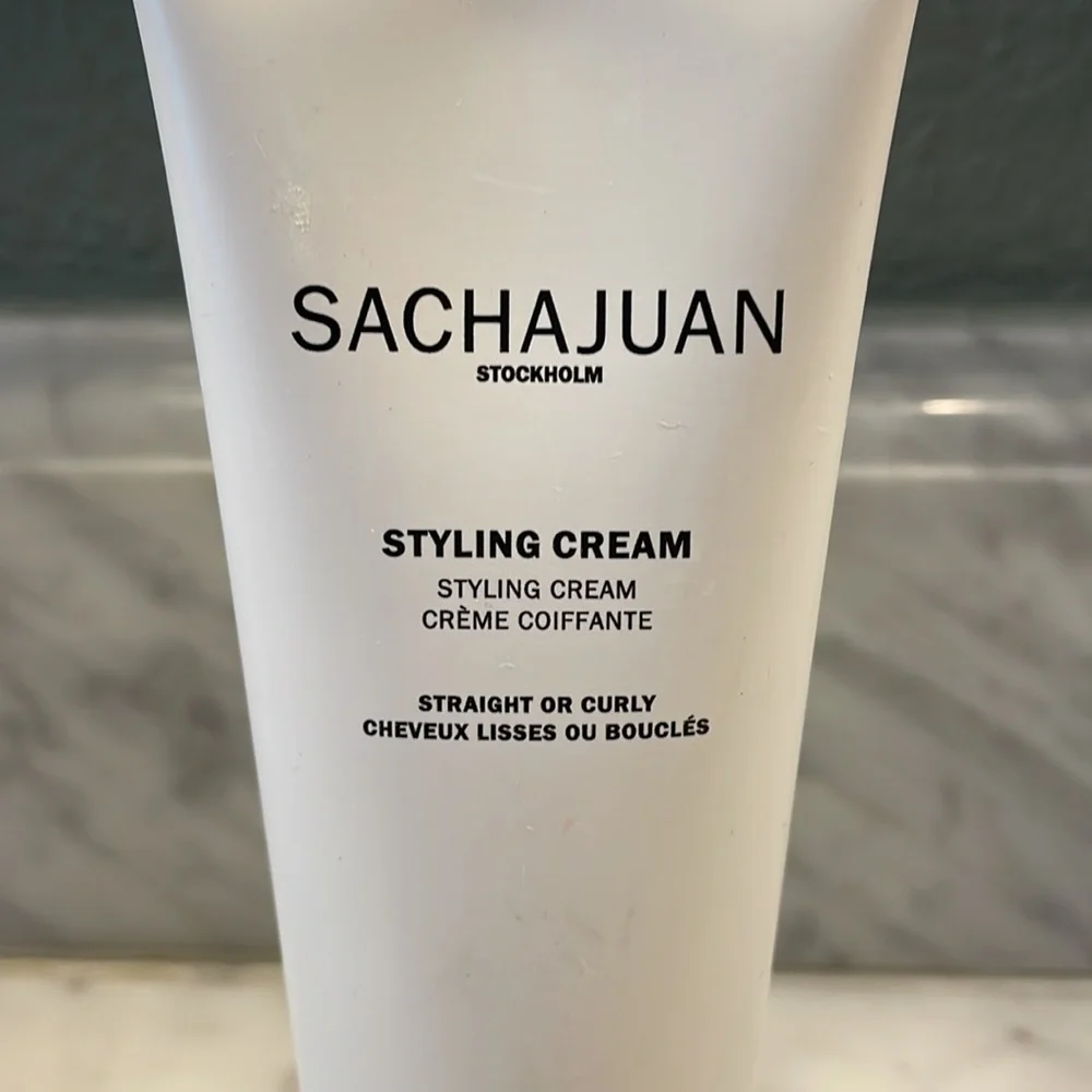 Sachajuan Stockholm Heat Protection Styling Hair Cream Straight Or Curly Hair
